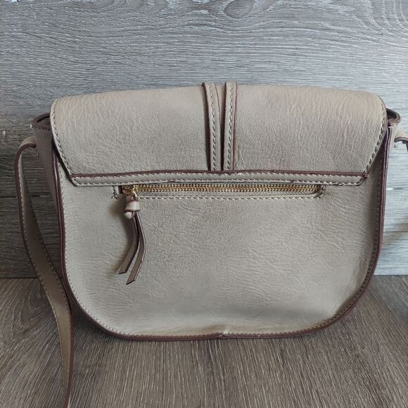 STEVEN by Steve Madden "Bianca" Sadle Bag Crossbody Bag - Picture 3 of 8